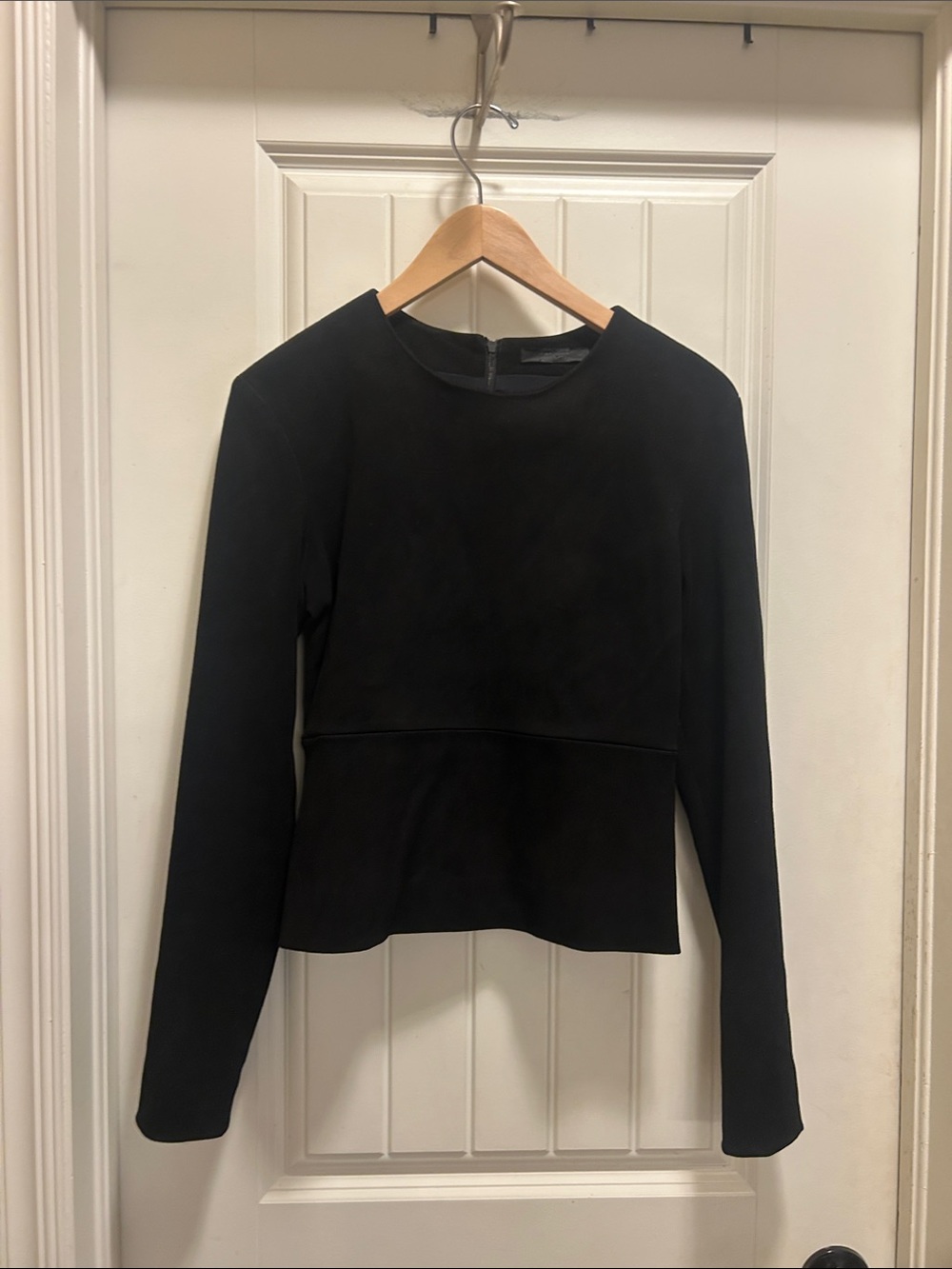 The Row lambskin 8 Black Long-Sleeve top - Picture 2 of 8
